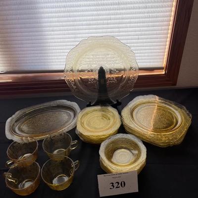 YELLOW DEPRESSION GLASS DINNERWARE