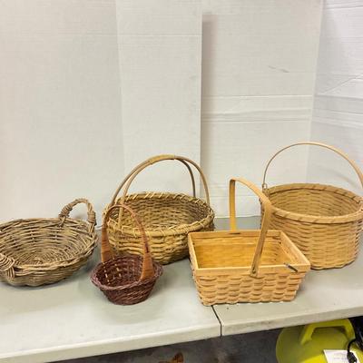 1098 Lot of Five Handled Baskets