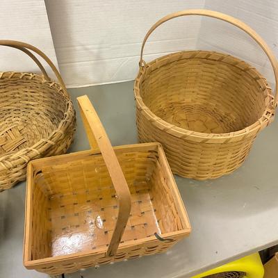1098 Lot of Five Handled Baskets