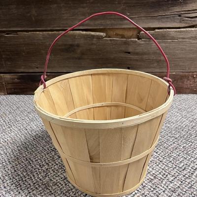 3 BUSHEL BASKETS