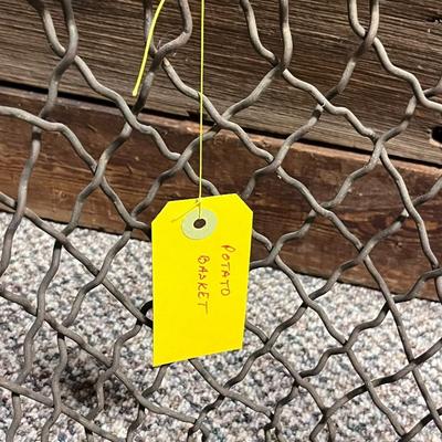 METAL WIRE POTATO BASKET