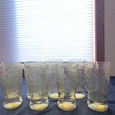 8 YELLOW GLASS TUMBLERS