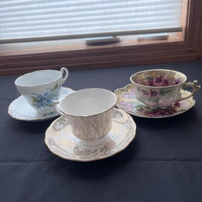 3 SETS OF TEA CUPS AND SAUCERS