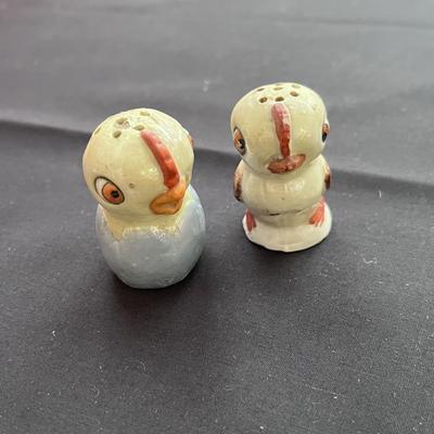 A VARIETY OF CHINA PIECES