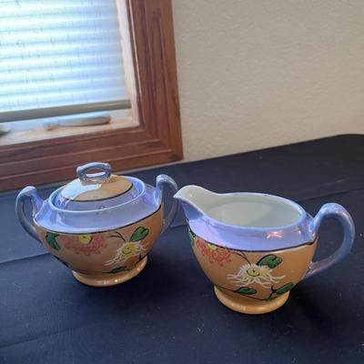 A VARIETY OF CHINA PIECES