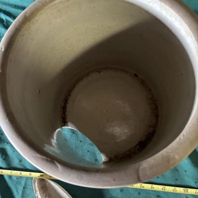 #4 Crock Cracked bottom corner see pictures