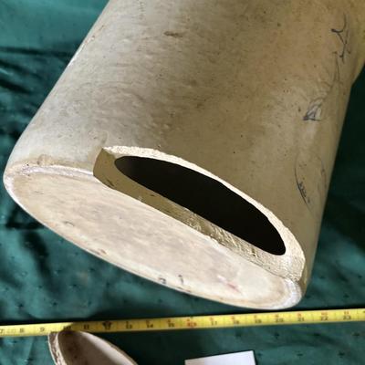 #4 Crock Cracked bottom corner see pictures