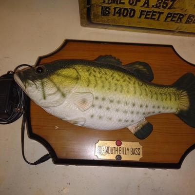 WORKING BILLY BASS SINGING FISH & A TIN SIGN