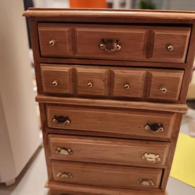 Doll Chest of Drawers