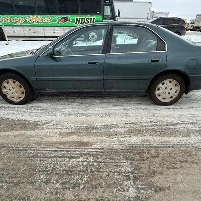 Sale Photo Thumbnail #17: 1996 Honda Accord Manual, runs and drives. Has over 387k miles and sold as is. Was Driven and no issues were felt.