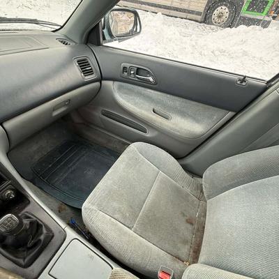 Sale Photo Thumbnail #8: 1996 Honda Accord Manual, runs and drives. Has over 387k miles and sold as is. Was Driven and no issues were felt.