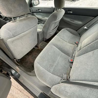 Sale Photo Thumbnail #15: 1996 Honda Accord Manual, runs and drives. Has over 387k miles and sold as is. Was Driven and no issues were felt.