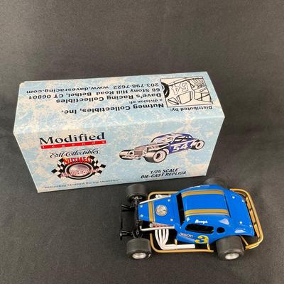 -6- 1:25 SCALE | 1937 Sedan Coupe Modified Issue #7 “Bugsy” Stevens | Die Cast