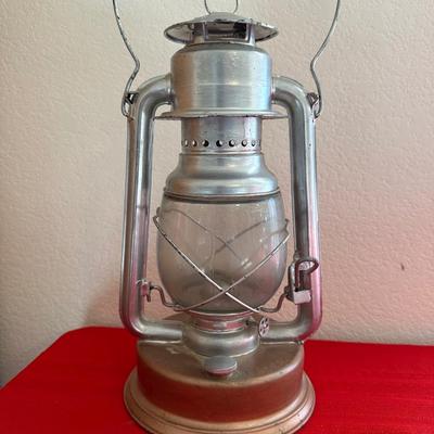 PAULL'S LEADER LARGE NO 2 FOUNT LANTERN