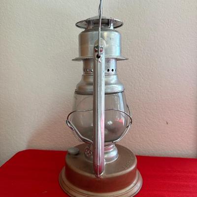 PAULL'S LEADER LARGE NO 2 FOUNT LANTERN