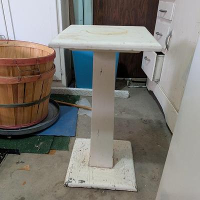 Vintage plant stand