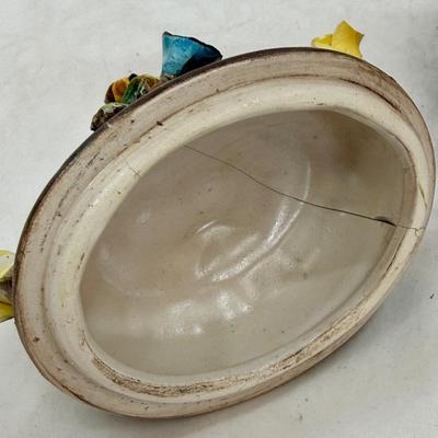 Sale Photo Thumbnail #213: This piece has a crack in the lid that appears to be repaired, but otherwise in good condition.