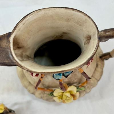 Sale Photo Thumbnail #212: This piece has a crack in the lid that appears to be repaired, but otherwise in good condition.