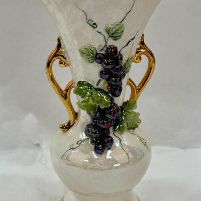 Sale Photo Thumbnail #92: In good vintage condition, but inside is a little dark, not a problem just informing you.