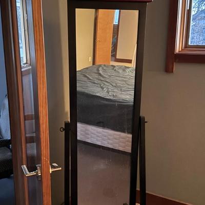 Sale Photo Thumbnail #29