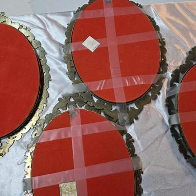 Vintage Ornate Brass Oval Wall Frames (Set of 4) – Italian-Style Prints – Gallery Wall Décor
