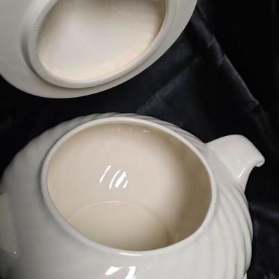 Vintage Himark Japan White Swirl Ceramic Soup Tureen with Lid & Underplate