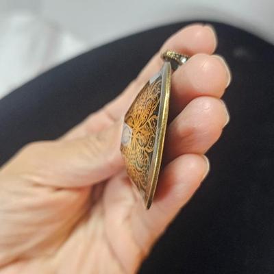 Vintage Gold-Tone Ornate Filigree Medallion Pendant – Round Decorative Statement Charm