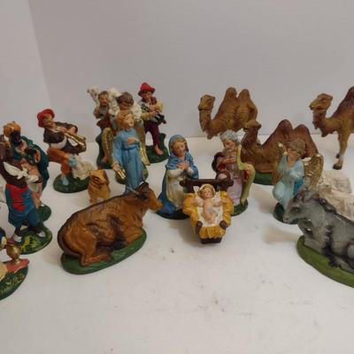 Vintage Italian Hand Painted Nativity Scene Pieces