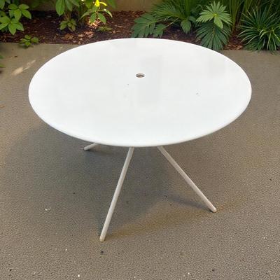 White Round Metal Patio or Cafe Dining Table with a Center Hole for an Umbrella