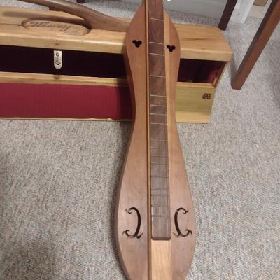 Hand Crafted Mountain Dulcimer with Personized Solid Wood Carry Case