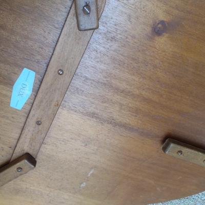 Mid-Century Modern Dux Scandinavian Guitar Pick Accent Table