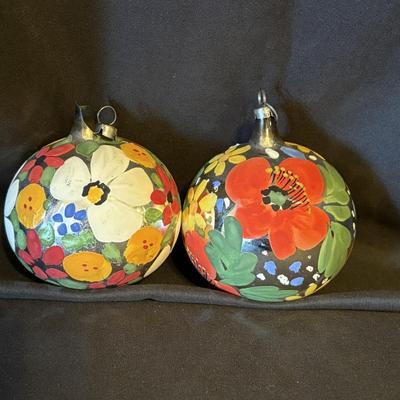 Collection of Vintage Christmas Ornaments (BD-SF)