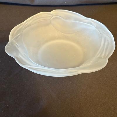 Milk Glass Wares (BD-SF)