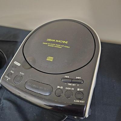 Assortment of Tabletop Electric Clocks, CD-Player & More (G1-JS)