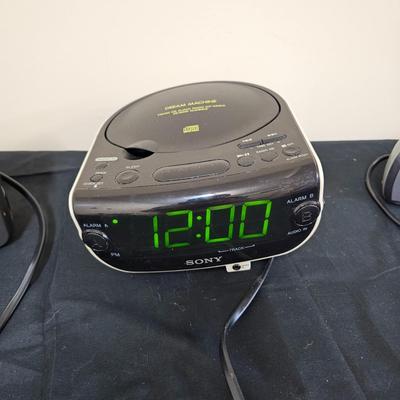 Assortment of Tabletop Electric Clocks, CD-Player & More (G1-JS)