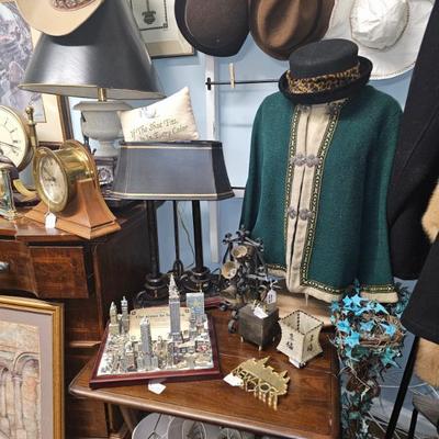 Sale Photo Thumbnail #516