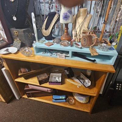 Sale Photo Thumbnail #998