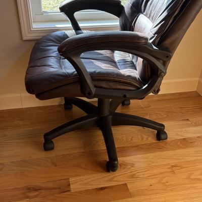 Faux Leather Office Chair (O-LR)