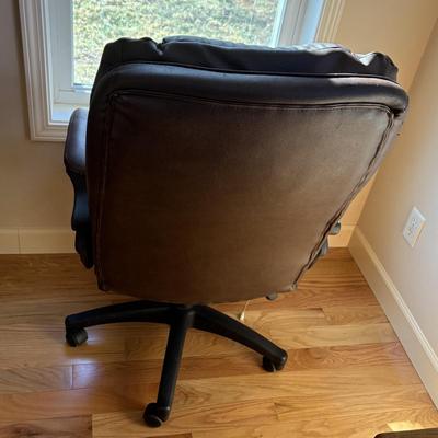 Faux Leather Office Chair (O-LR)