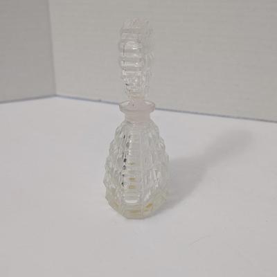Vintage Clear Pressed Glass Diamond Cut Perfume Bottle with Matching Stopper Vanity Display