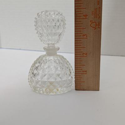 Vintage Clear Pressed Glass Diamond Cut Perfume Bottle with Matching Stopper Vanity Display