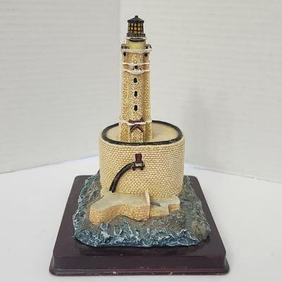 1998 Oneida Studios Lighthouse Point St. George Reef CA Lighthouse Figurine