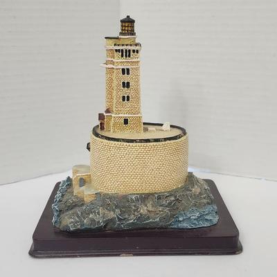 1998 Oneida Studios Lighthouse Point St. George Reef CA Lighthouse Figurine