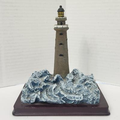 1998 Oneida Studios Lighthouse Point Minots Ledge MA Lighthouse Figurine
