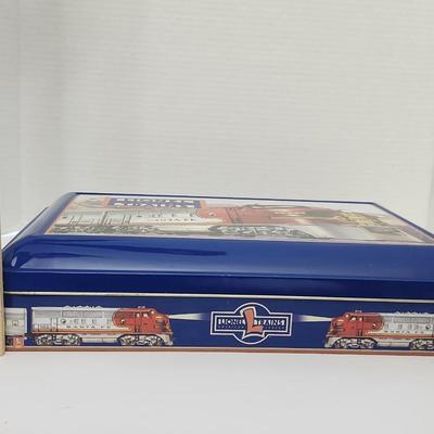 Lionel Legendary Trains Santa Fe Locomotive Storage Case Blue Tin Carry Case Railroad Collectible