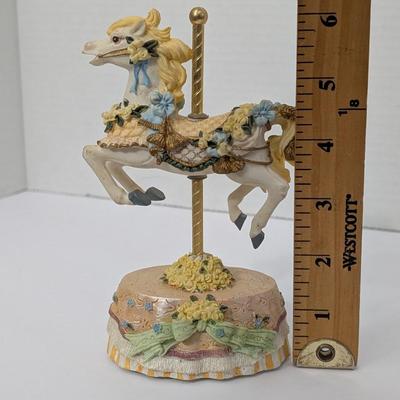 Heritage House Melodies County Fair Collection Carousel Horse “Love Me Tender” Figurine