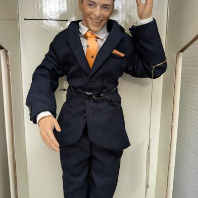 The Franklin Mint Frank Sinatra Porcelain Portrait Doll with Box Broken Finger