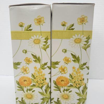 Avon Buttercup Candlestick Moonwind Cologne Vintage Floral Milk Glass Style Bottle With Box