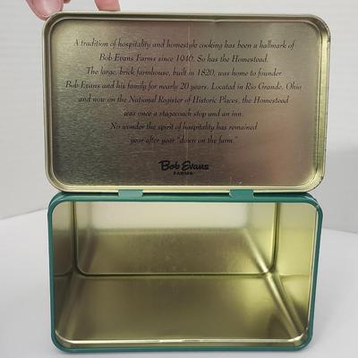 Bob Evans Celebrating Four Seasons Down On The Farm Collectible Tin With Recipe Cards Vintage