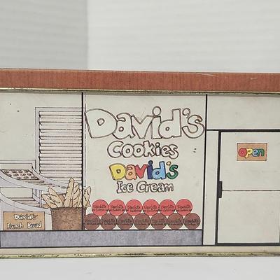 David’s Cookies Limited Anniversary Edition Tin Avon Tin England Elizabeth Greene Graphic Design Vintage